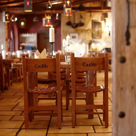 酒店 4-sterne Burghotel Castillo Alcazar, Europa-park Erlebnis-resort