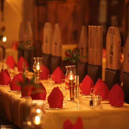 酒店 4-sterne Burghotel Castillo Alcazar, Europa-park Erlebnis-resort 鲁斯特