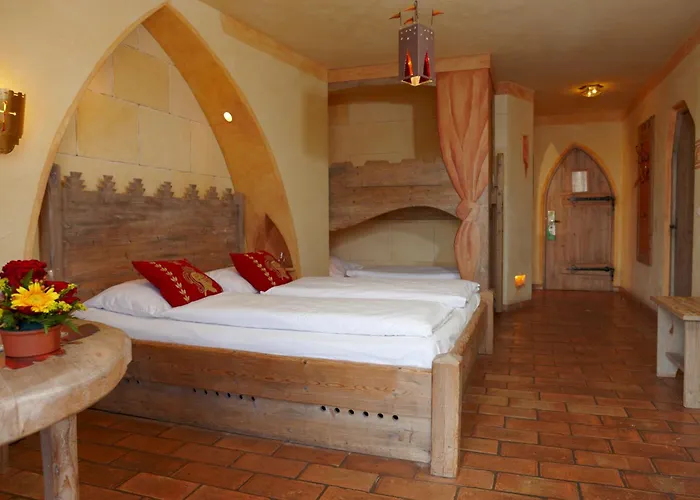 Hotel 4-sterne Burghotel Castillo Alcazar, Europa-park Erlebnis-resort
